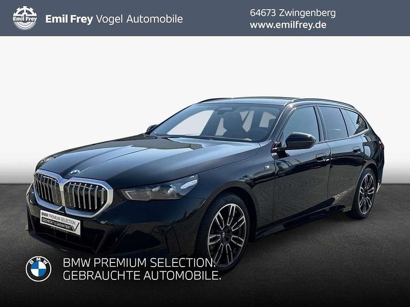 Schwarz Gebraucht 2024 BMW 520 M Sport Kombi | 54.930 € (Etwas zu teuer) - Bild 1/3