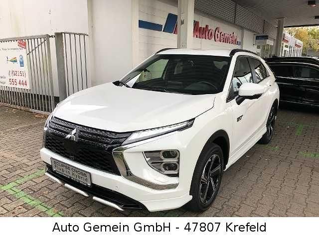 Gebraucht Mitsubishi Eclipse Cross Plus 188 PS (138 kW) 2022 Weiß SUV
