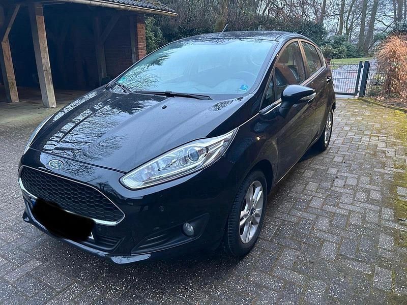 Gebraucht Ford Fiesta SYNC Edition 80 PS (58 kW) 2016 Schwarz Limousine