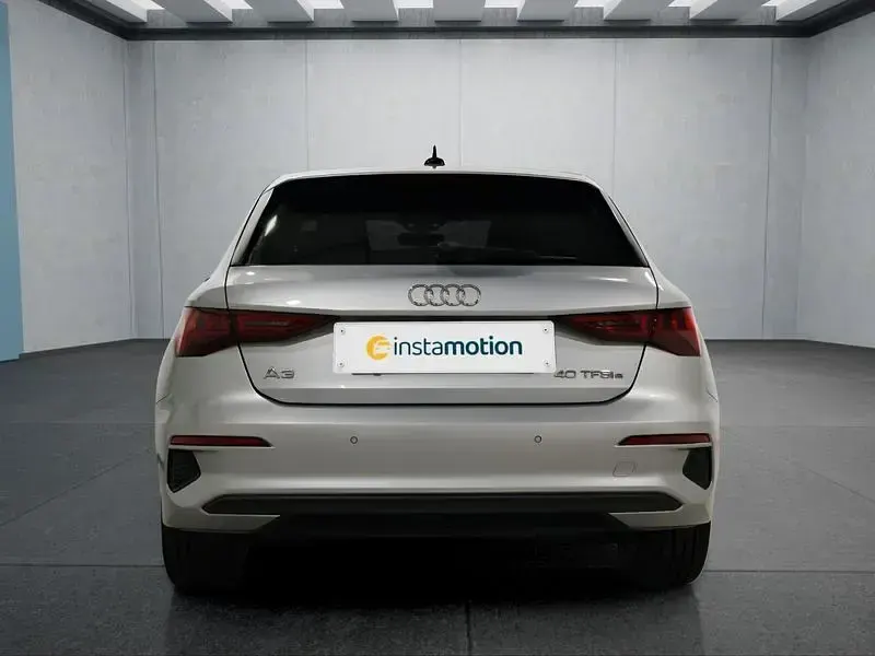Gebraucht Audi A3 e-tron 204 PS (150 kW) 2022 Silber Kleinwagen