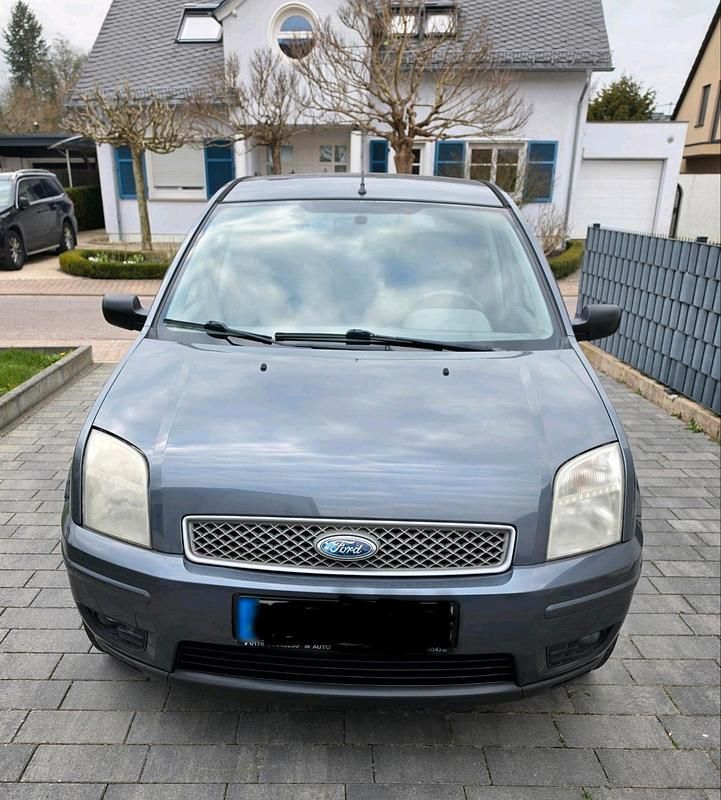 Gebraucht Ford Fusion 80 PS (58 kW) 2005 Grau Kleinwagen