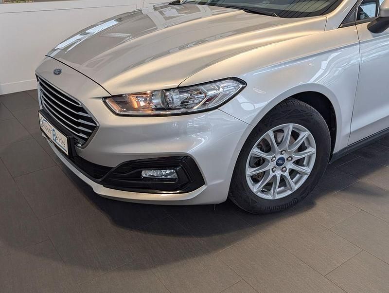 Gebraucht Ford Mondeo Trend 150 PS (110 kW) 2022 Silber Limousine