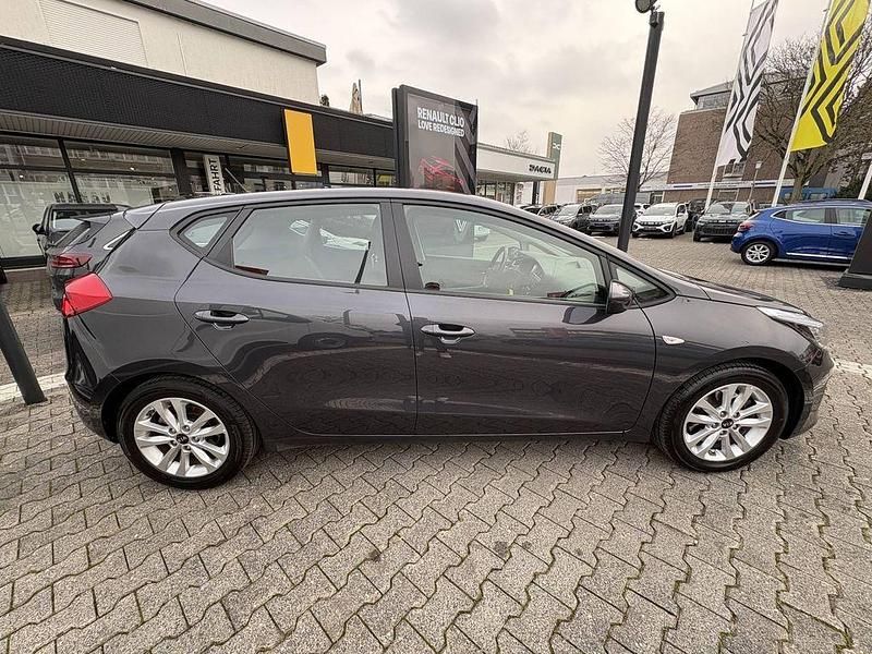 Gebraucht Kia Ceed Edition 7 99 PS (72 kW) 2017 Grau Kleinwagen