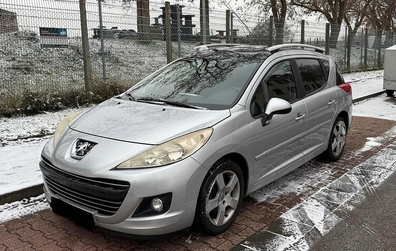Silber Gebraucht 2010 Peugeot 207 Kombi | 1.750 € (Superpreis) - Bild 1/4