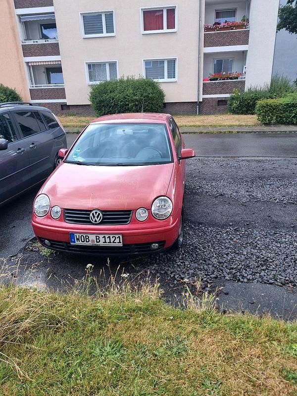 Rot Gebraucht 2002 VW Polo Kleinwagen | 300 € (Superpreis) - Bild 1/4