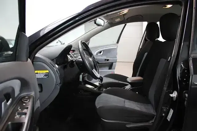 Occasion Kia Ceed Spirit 125 ch (91 kW) 2011 Noir Citadine