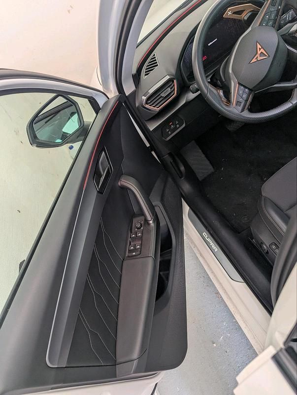 Gebraucht Cupra Leon 150 PS (110 kW) 2024 Weiß Limousine