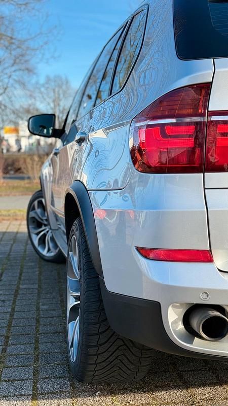 Gebraucht BMW X5 245 PS (180 kW) 2012 Silber SUV