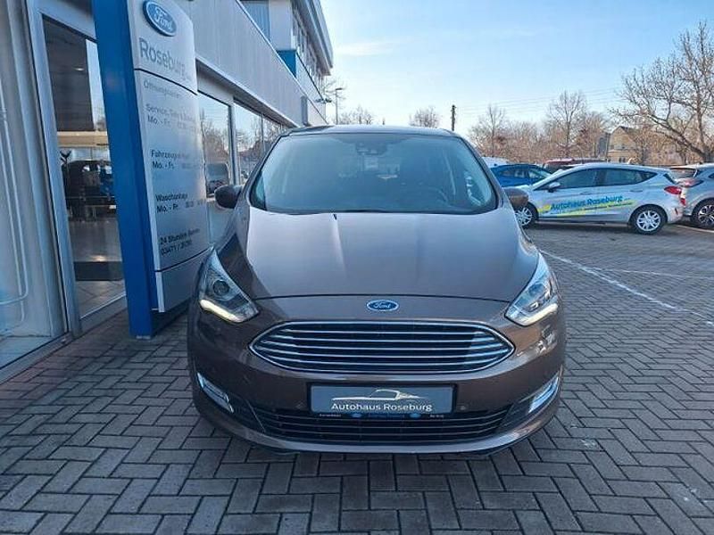 Gebraucht Ford C-MAX Titanium 150 PS (110 kW) 2018 Braun Van / Kleinbus