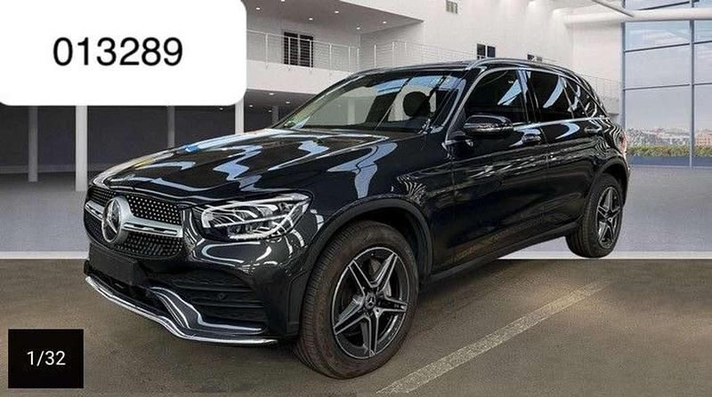 Graphitgrau (metallic) Gebraucht 2020 Mercedes GLC300e AMG line SUV | 34.450 € (Superpreis) - Bild 1/4