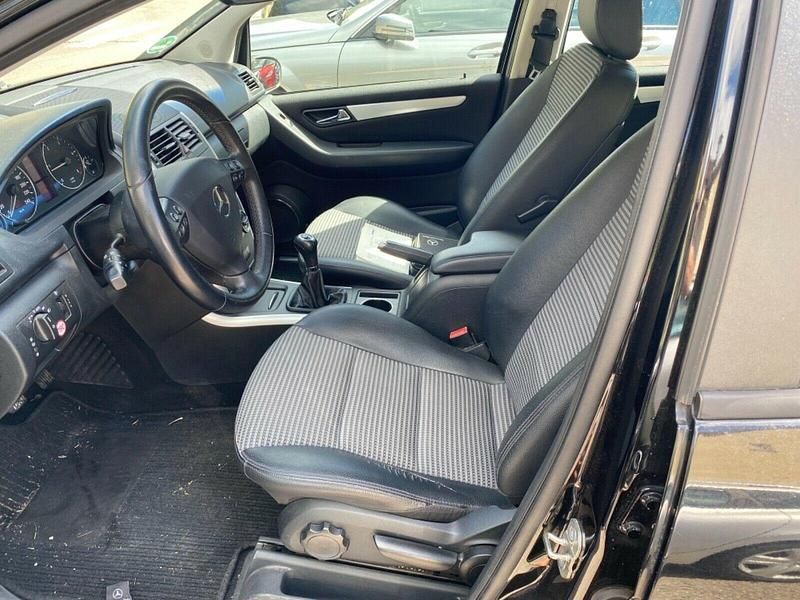 Gebraucht Mercedes A180 109 PS (80 kW) 2008 Schwarz Kleinwagen