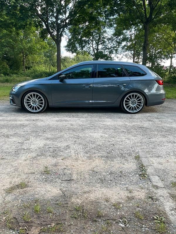 Gebraucht Seat Leon ST CUPRA 150 PS (110 kW) 2018 Grau Kombi