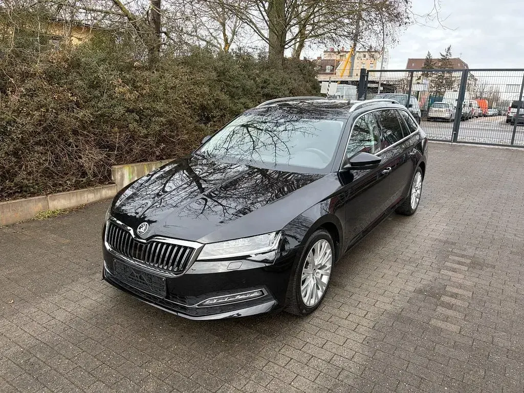Gebraucht Skoda Superb Style 200 PS (147 kW) 2023 Schwarz Limousine