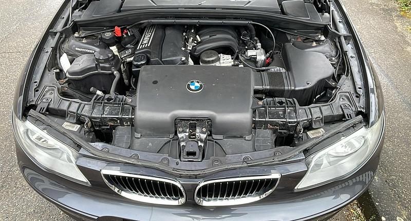 Gebraucht BMW 118 129 PS (94 kW) 2007 Grau Kleinwagen