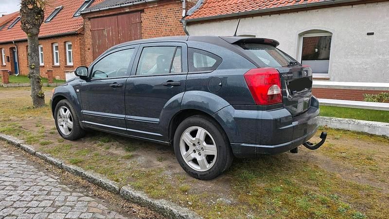 Gebraucht Dodge Caliber 140 PS (102 kW) 2007 Grau Kleinwagen