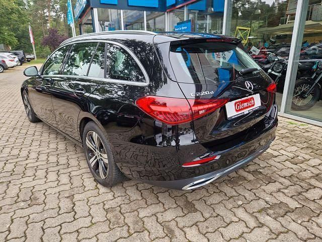 Gebraucht Mercedes C220 Avantgarde 200 PS (147 kW) 2022 Schwarz Kombi