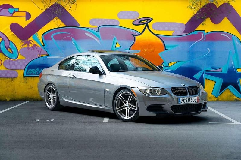 Grau Gebraucht 2013 BMW 335 M Sport Coupé | 18.000 € (Fairer Preis) - Bild 1/4