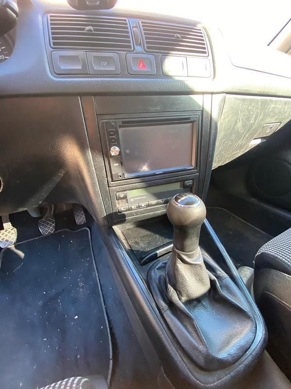 Gebraucht VW Golf IV 105 PS (77 kW) 2002 Silber Limousine