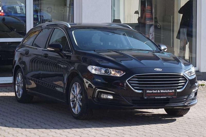 Gebraucht Ford Mondeo Titanium 150 PS (110 kW) 2020 Agate black metallic Kombi