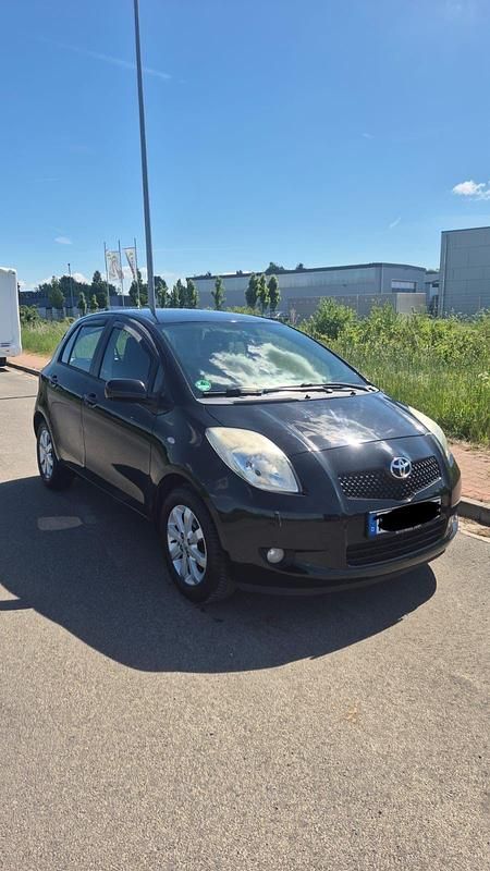 Schwarz Gebraucht 2008 Toyota Yaris Kleinwagen | 2.300 € (Fairer Preis) - Bild 1/4
