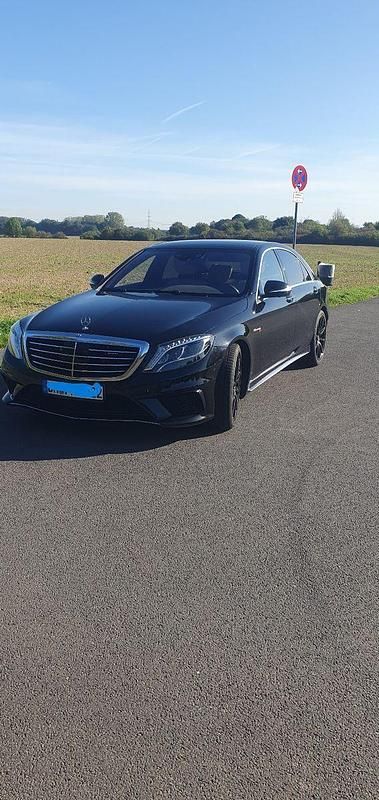 Schwarz Gebraucht 2015 Mercedes S63 AMG AMG Limousine | 46.000 € - Bild 1/4