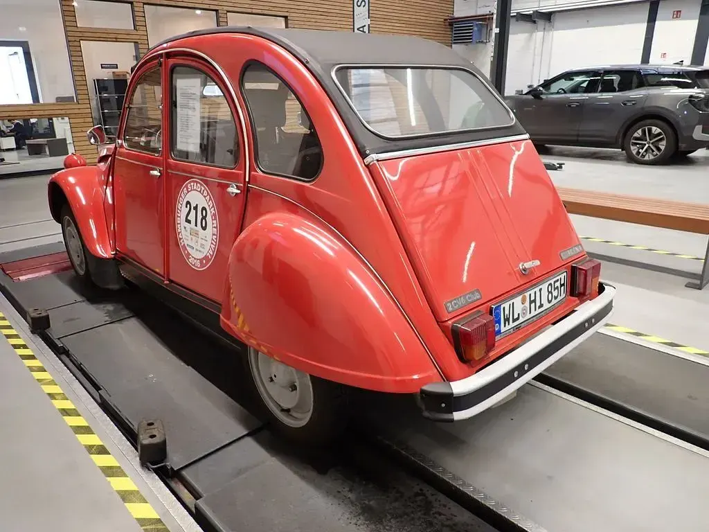 Gebraucht Citroën 2CV 27 PS (19 kW) 1987 Rot Limousine