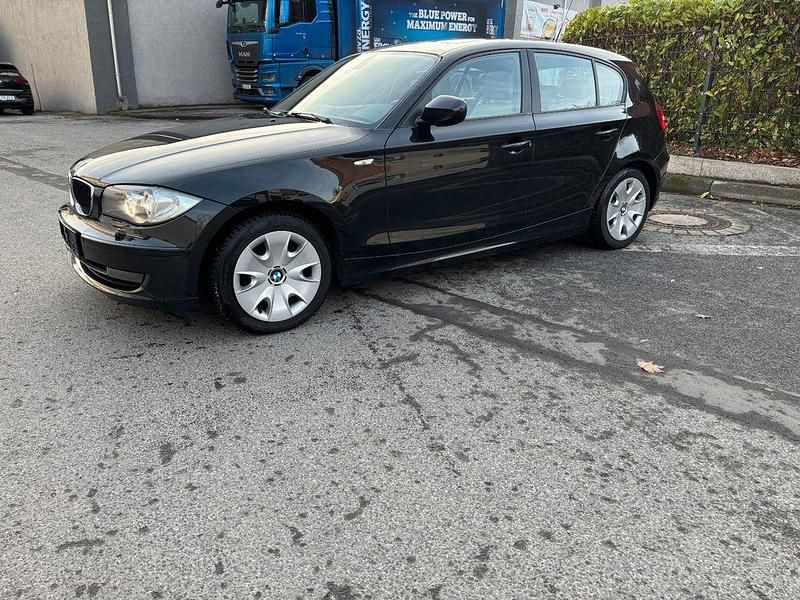 Second-hand BMW 120 177 CP (130 kW) 2009 Negru Hatchback