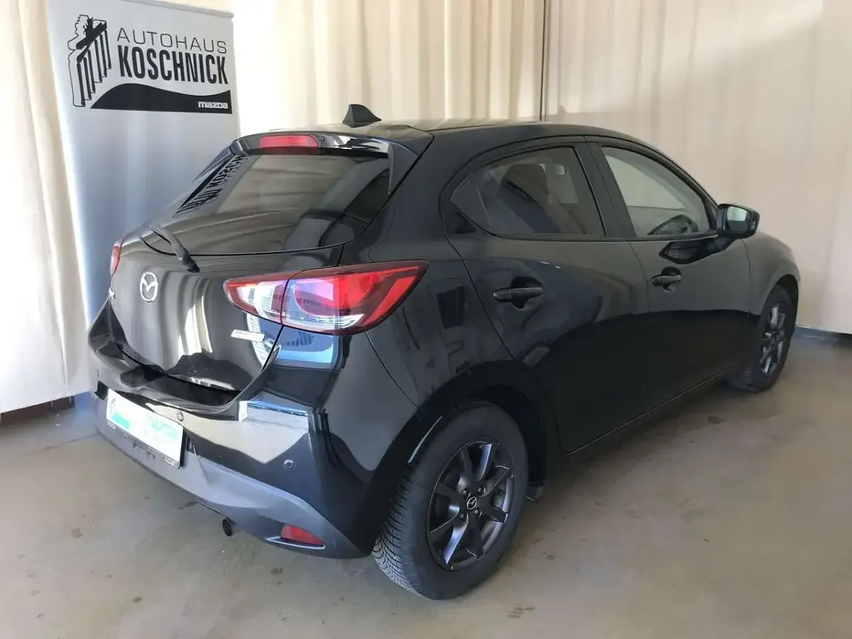 Gebraucht Mazda 2 Exclusive 90 PS (66 kW) 2015 Onyxschwarz metallic Kleinwagen