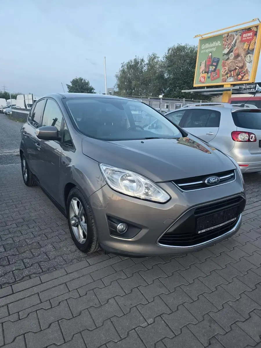 Gebraucht Ford C-MAX 125 PS (91 kW) 2014 Braun Van / Kleinbus