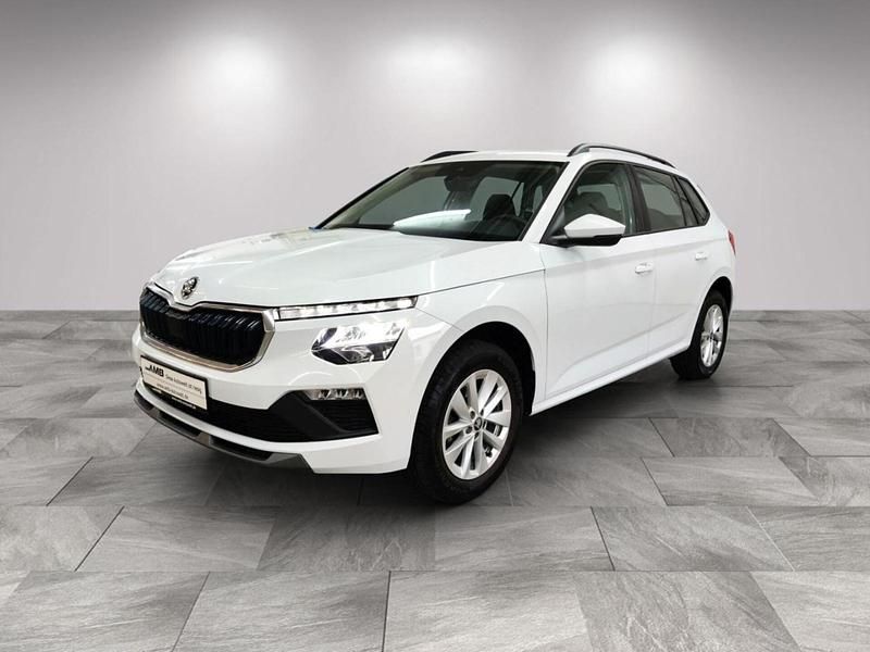 Gebraucht Skoda Kamiq Selection 95 PS (69 kW) 2025 Moonweiss metallic SUV