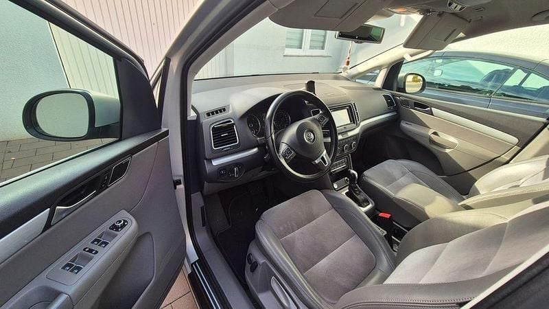 Gebraucht VW Sharan Highline 177 PS (130 kW) 2013 Schwarz Van / Kleinbus