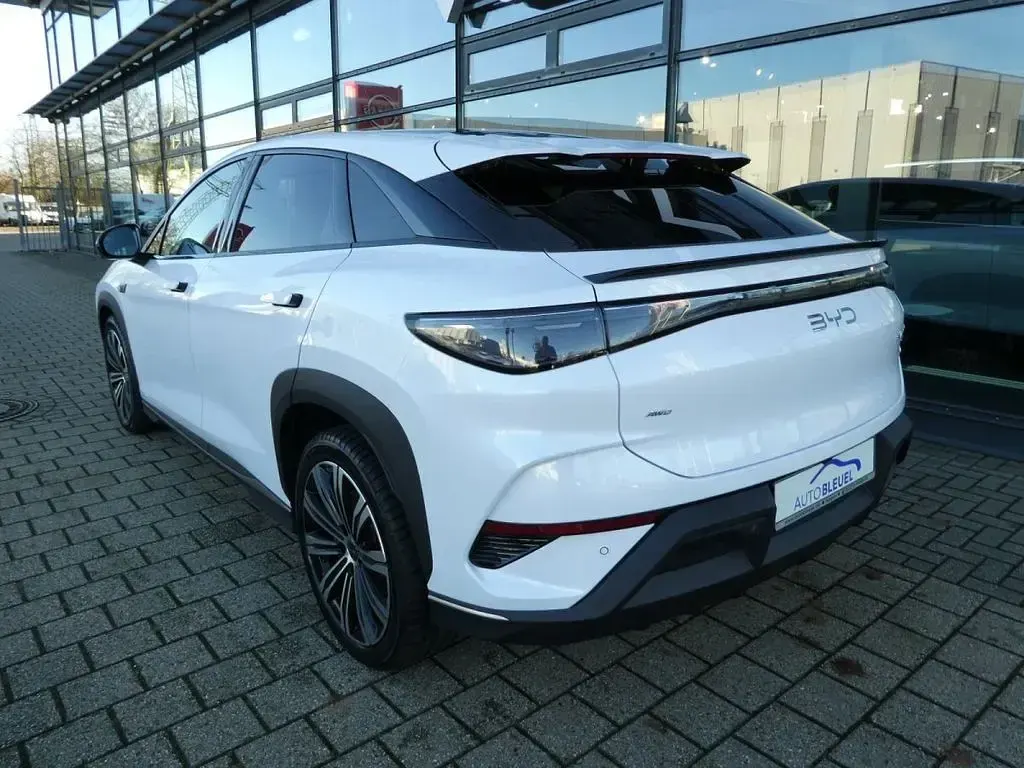 Neu BYD Sealion 7 389 kW (530 PS) 2025 Polar white SUV