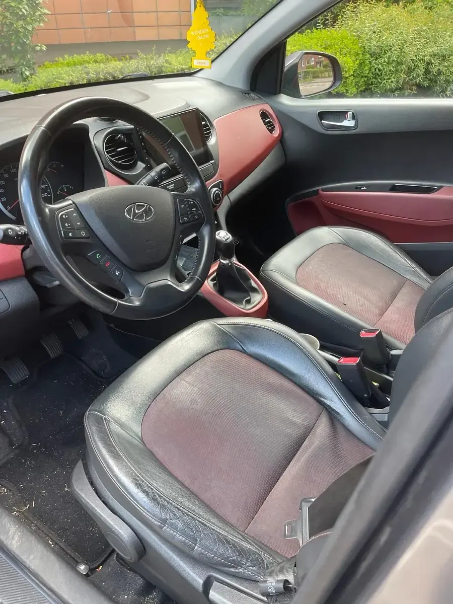 Usata Hyundai i10 87 CV (63 kW) 2014 Grigio Utilitaria