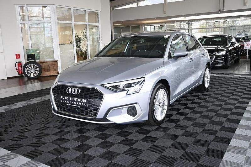 Usata Audi A3 Advanced 150 CV (110 kW) 2022 Argento Berlina