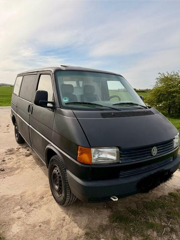Używany VW T4 68 KM (50 kW) 1995 Czarny Van