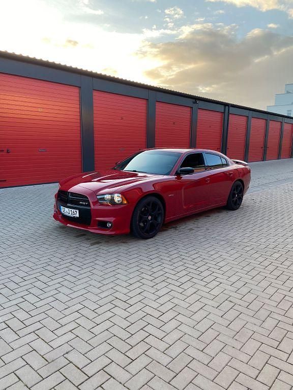 Gebraucht Dodge Charger 306 PS (225 kW) 2012 Rot Limousine
