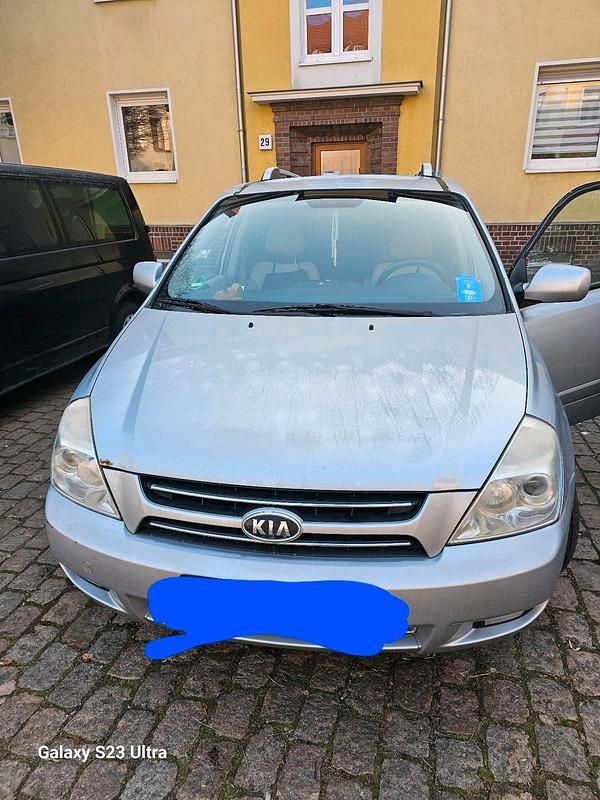 Second-hand Kia Carnival 2010 Argintiu Monovolum