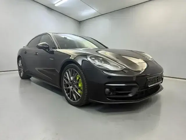 Gebraucht Porsche Panamera 330 PS (242 kW) 2021 Schwarz Limousine