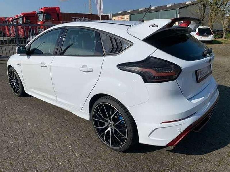 Gebraucht Ford Focus RS 350 PS (257 kW) 2017 Weiß Limousine
