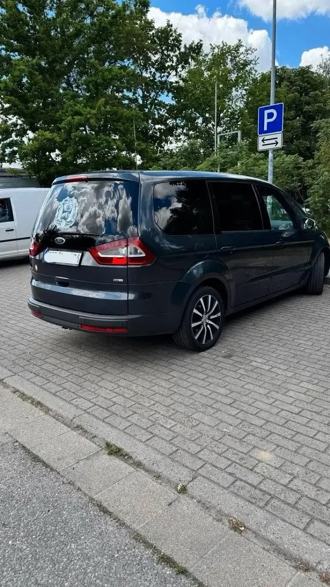 Gebraucht Ford Galaxy 140 PS (102 kW) 2005 Grau Van / Kleinbus