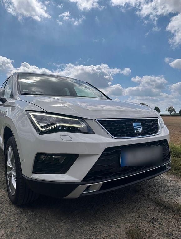 Weiß Gebraucht 2017 Seat Ateca SUV | 13.990 € (Fairer Preis) - Bild 1/4