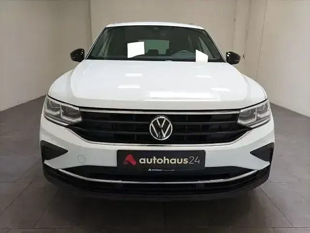 Gebraucht VW Tiguan Active 150 PS (110 kW) 2022 Weiß SUV