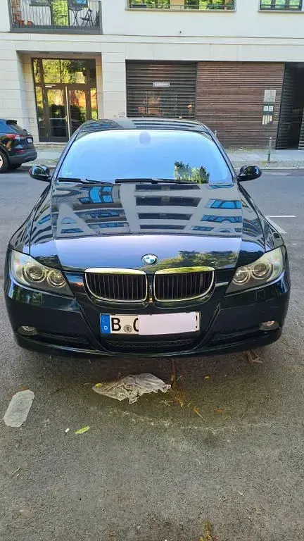 Gebraucht BMW 320 150 PS (110 kW) 2007 Blau Limousine