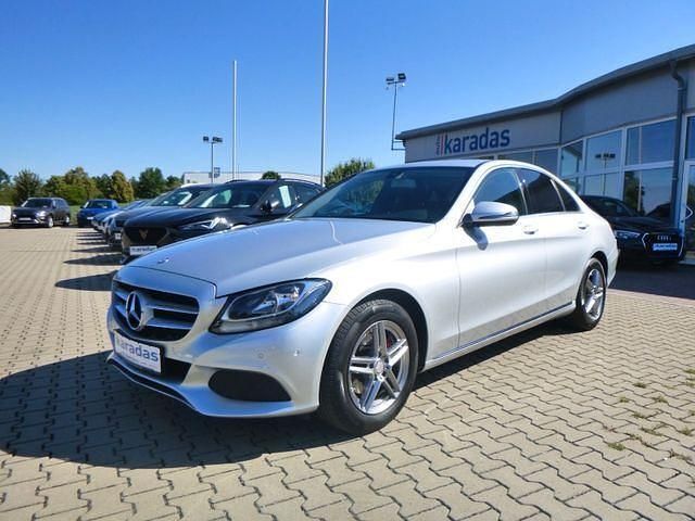 Silber Gebraucht 2016 Mercedes C180 Avantgarde Limousine | 18.700 € (Fairer Preis) - Bild 1/4