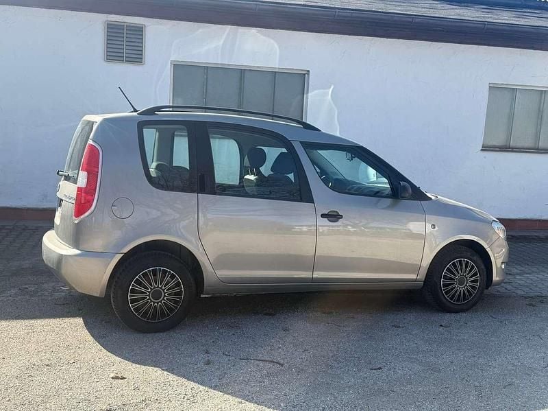 Gebraucht Skoda Roomster Plus Edition 86 PS (63 kW) 2014 Cappuccinobeige metallic Van / Kleinbus