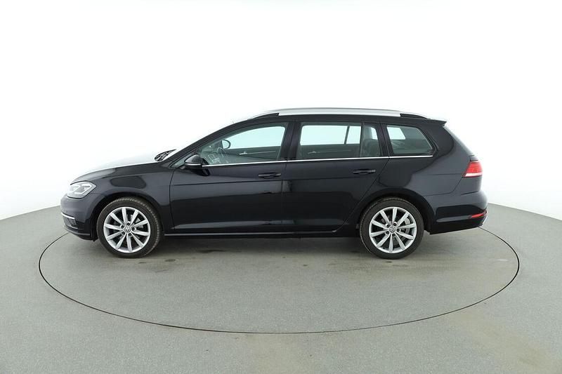 Gebraucht VW Golf VII Highline 125 PS (91 kW) 2018 Schwarz Kombi