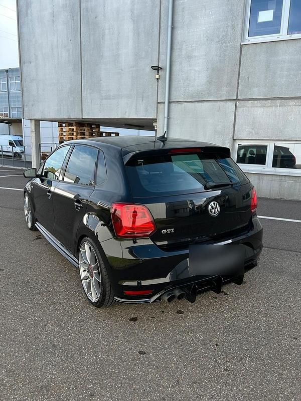 Second-hand VW Polo GTI 192 CP (141 kW) 2017 Negru Hatchback