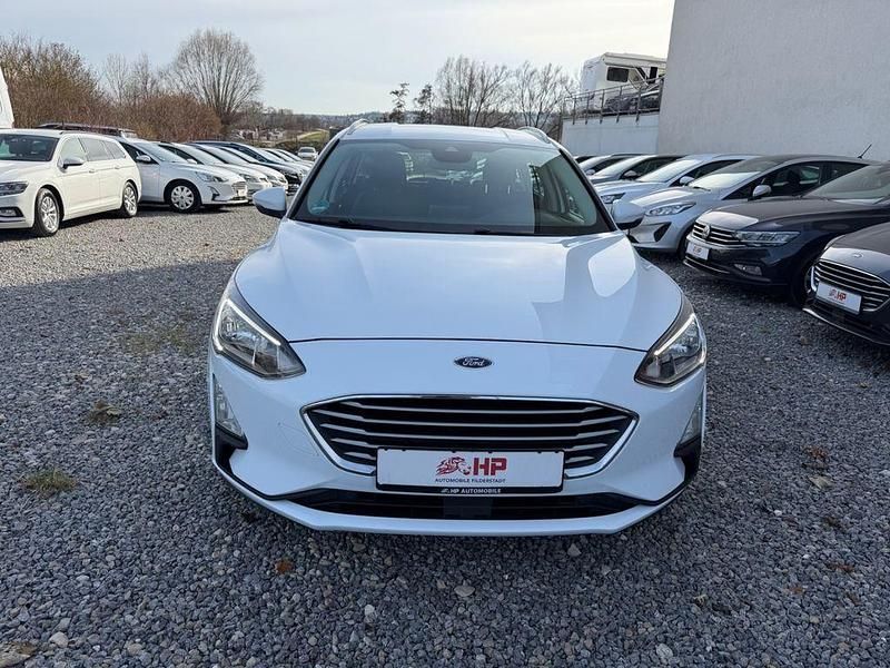 Gebraucht Ford Focus Cool & Connect 120 PS (88 kW) 2020 Weiß Limousine