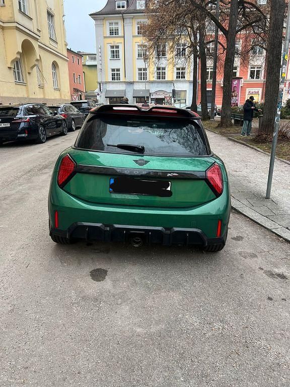 Gebraucht Mini John Cooper Works 231 PS (169 kW) 2025 Grün Kleinwagen
