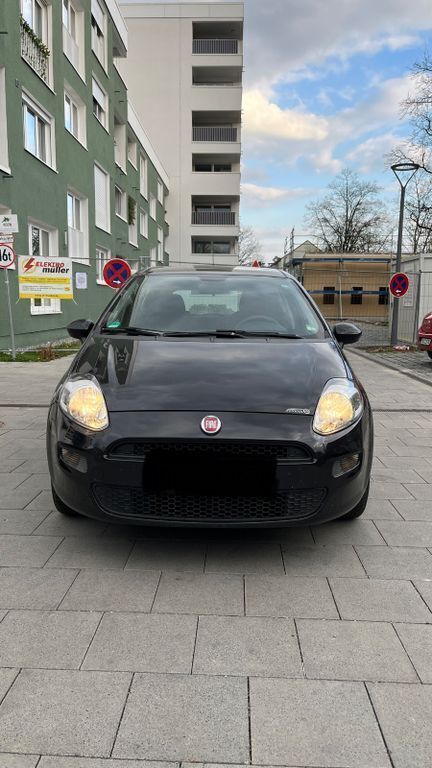 Schwarz Gebraucht 2015 Fiat Punto Kleinwagen | 4.799 € (Fairer Preis) - Bild 1/4